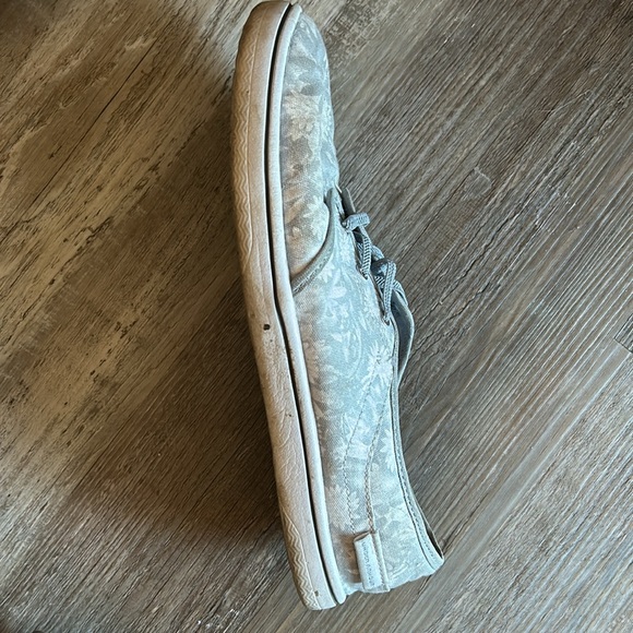 Under Armour slip on shoes - Picture 4 of 6